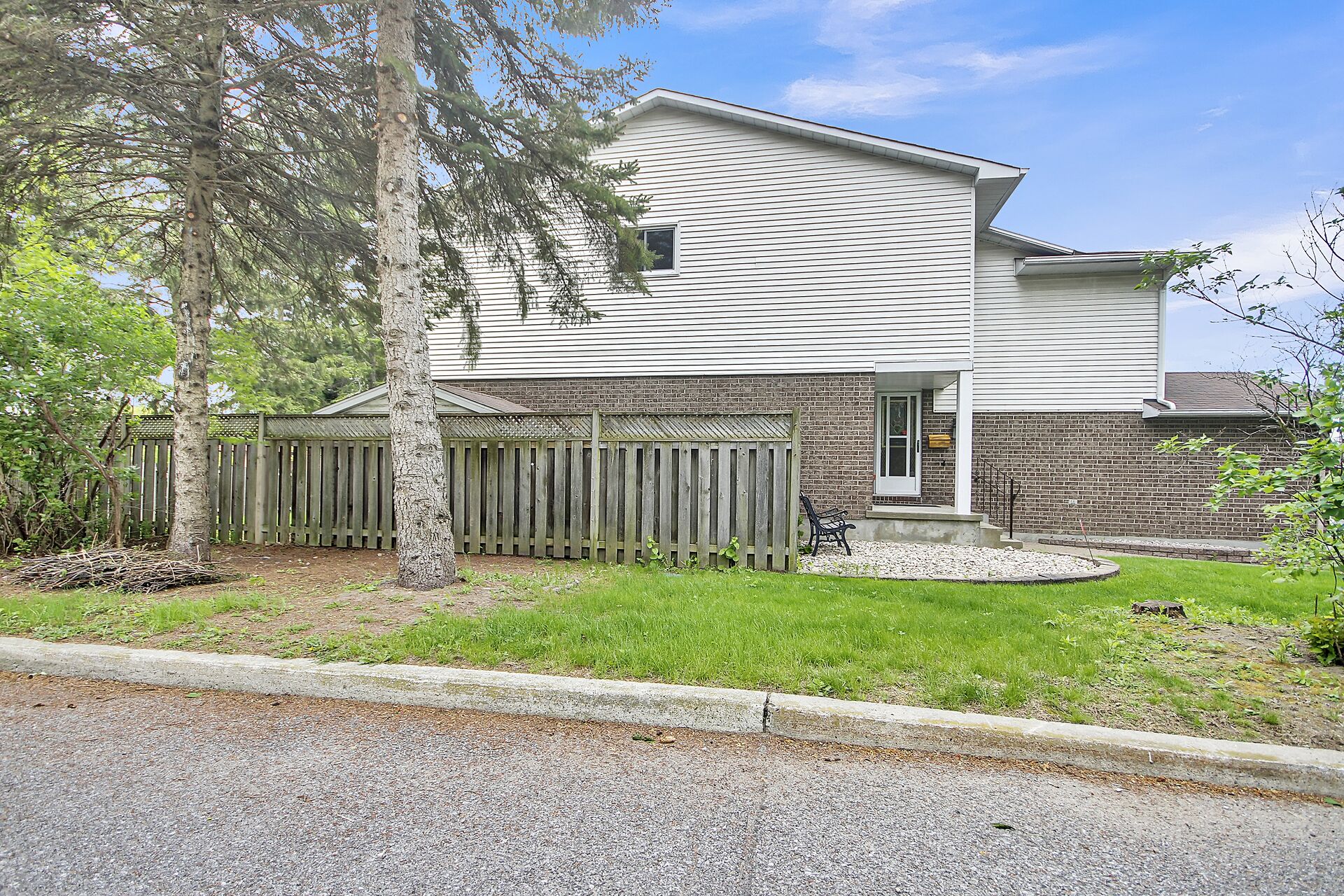 Why Buying a Home in Arnprior, Carp, and Richmond Can Be a Smart Long-Term Investment